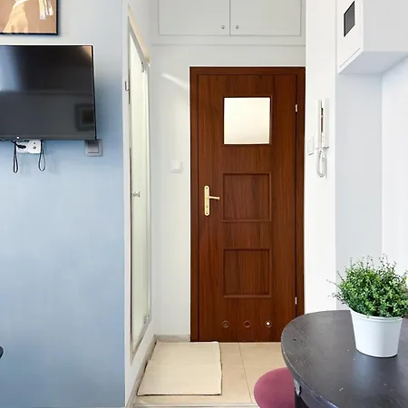 Charming In Embassy District & Royal Parks *